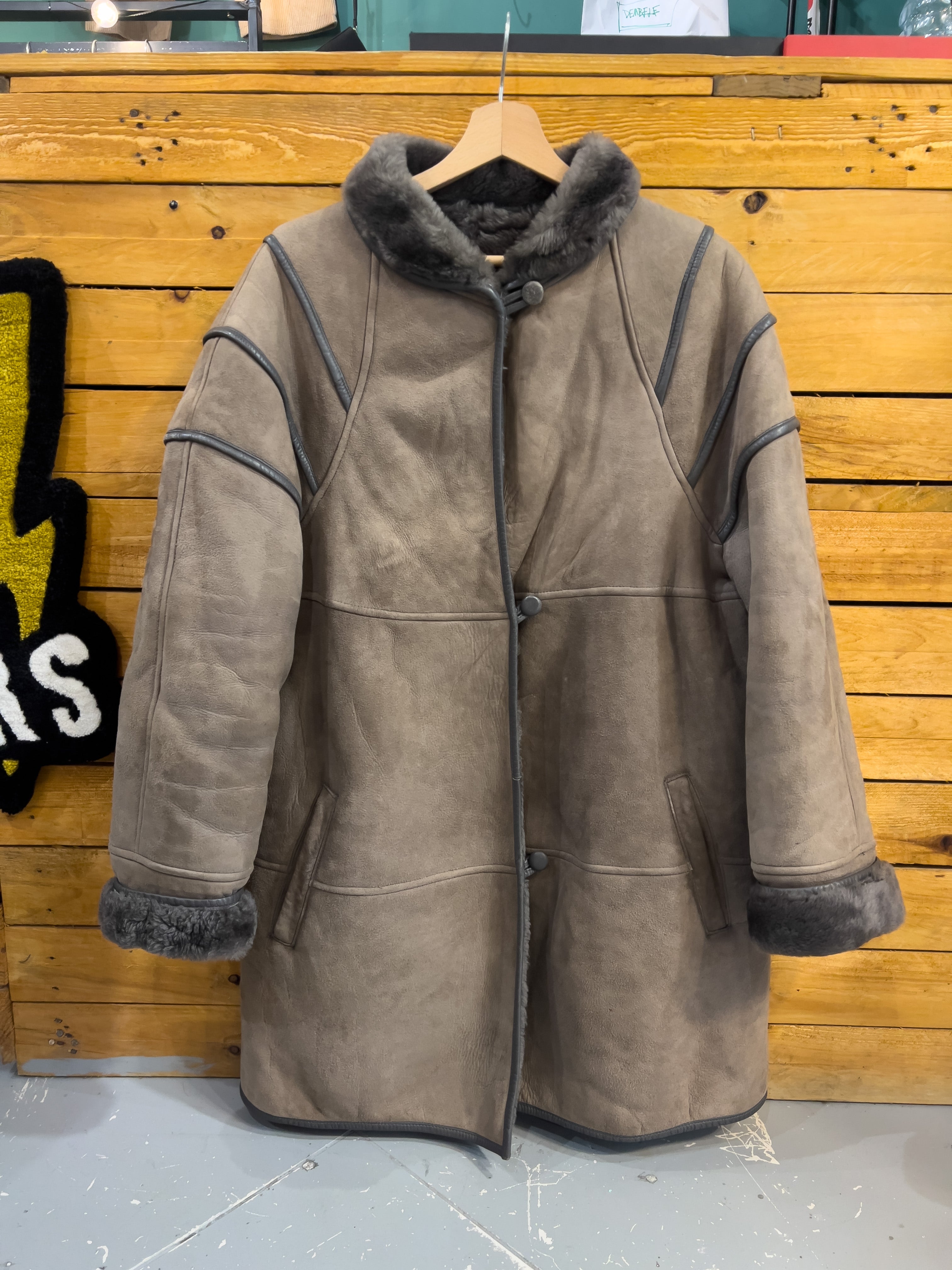 Original 80s Brown and Grey Shearling Sheepskin Coat - Size 48