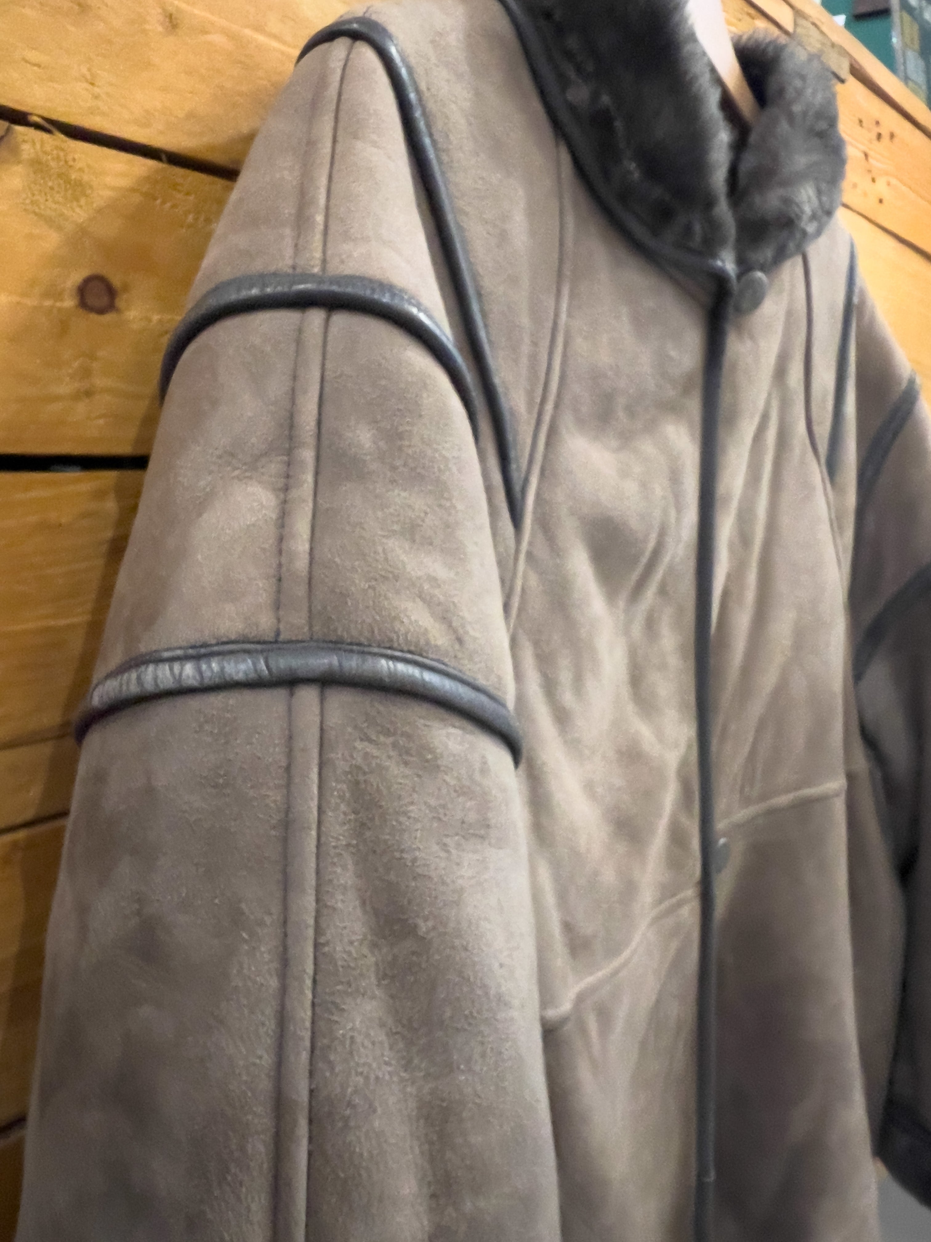 Original 80s Brown and Grey Shearling Sheepskin Coat - Size 48