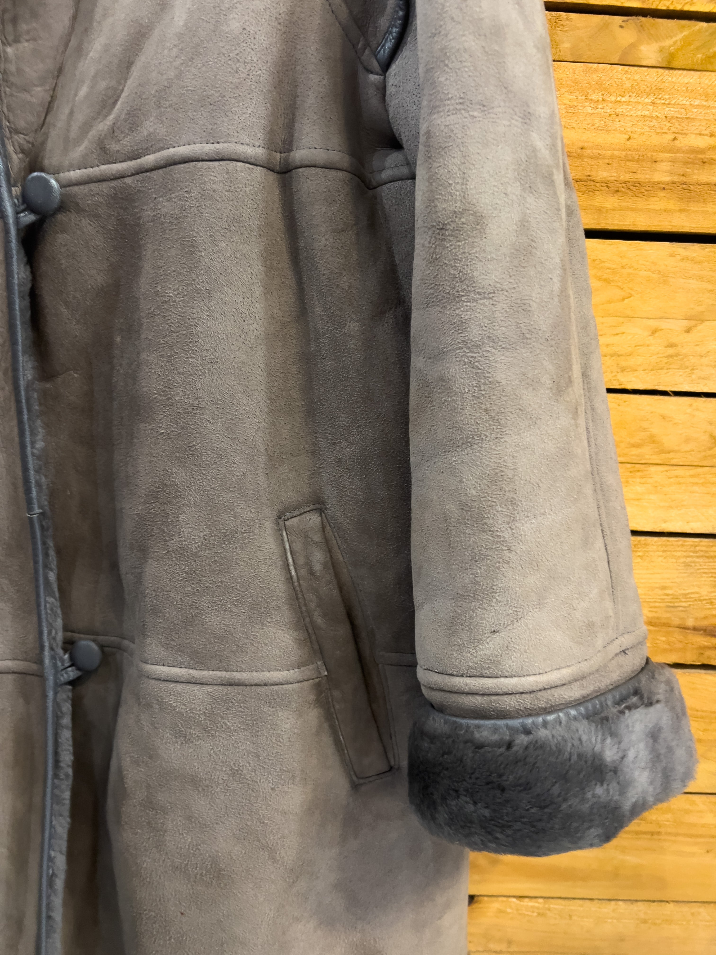 Original 80s Brown and Grey Shearling Sheepskin Coat - Size 48