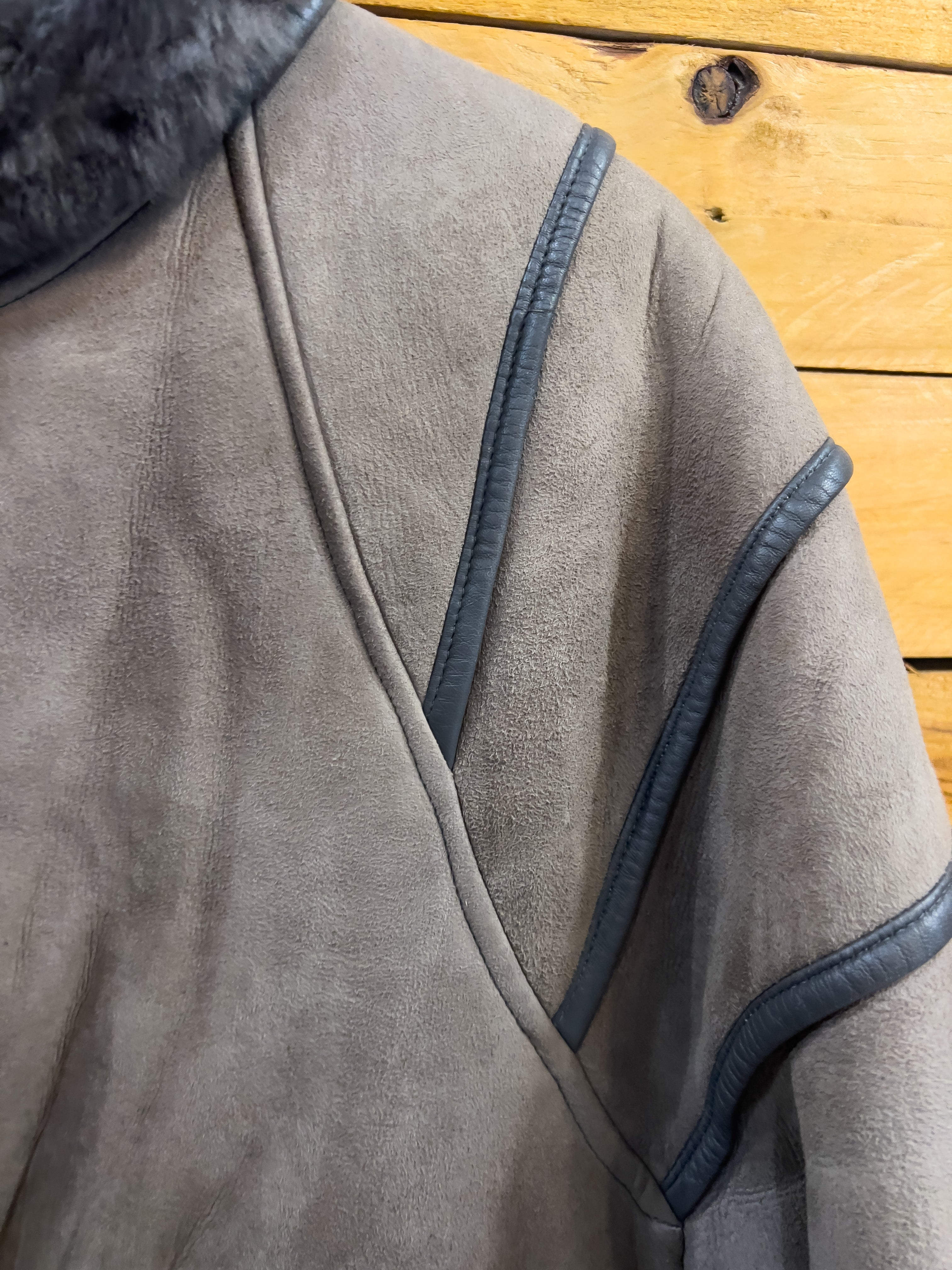 Original 80s Brown and Grey Shearling Sheepskin Coat - Size 48